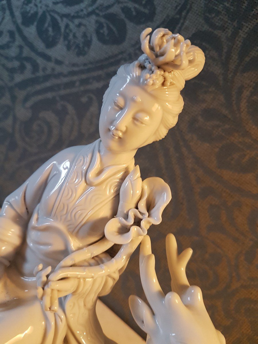 White China Porcelain Sculpture 20th Century. -photo-7