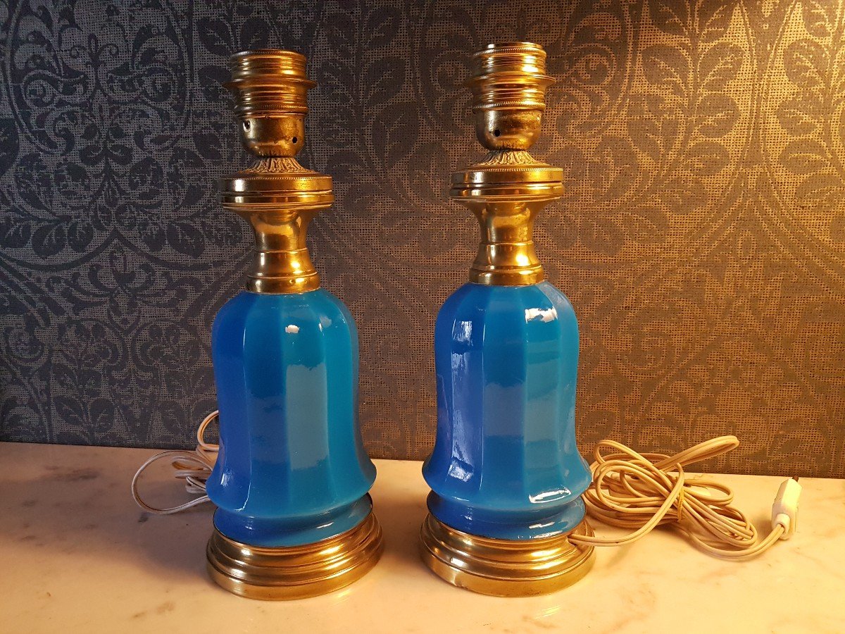 Paire Lampes En Verre  Opaline.  19eme. 