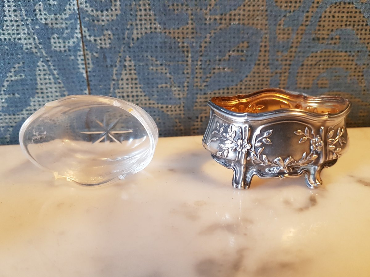 Four Silver Salt Shakers And Two Spoons. 19th Century. -photo-3