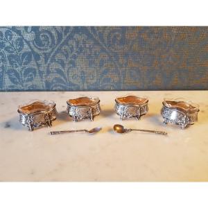 Four Silver Salt Shakers And Two Spoons. 19th Century. 