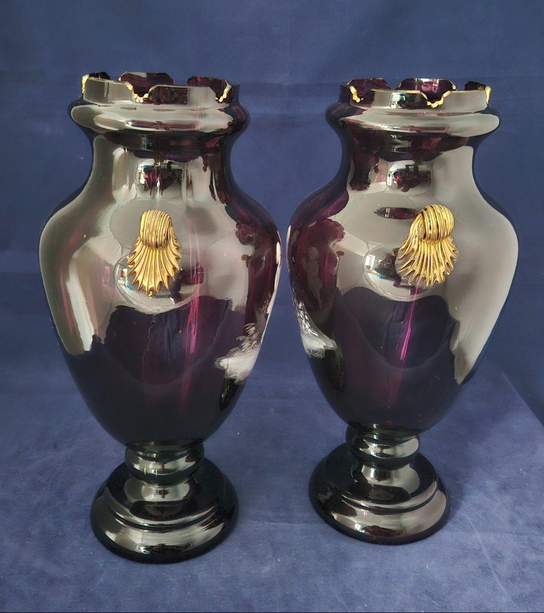 Grande paire de vases en verre émaillée de Mary Gregory 19ème -photo-2