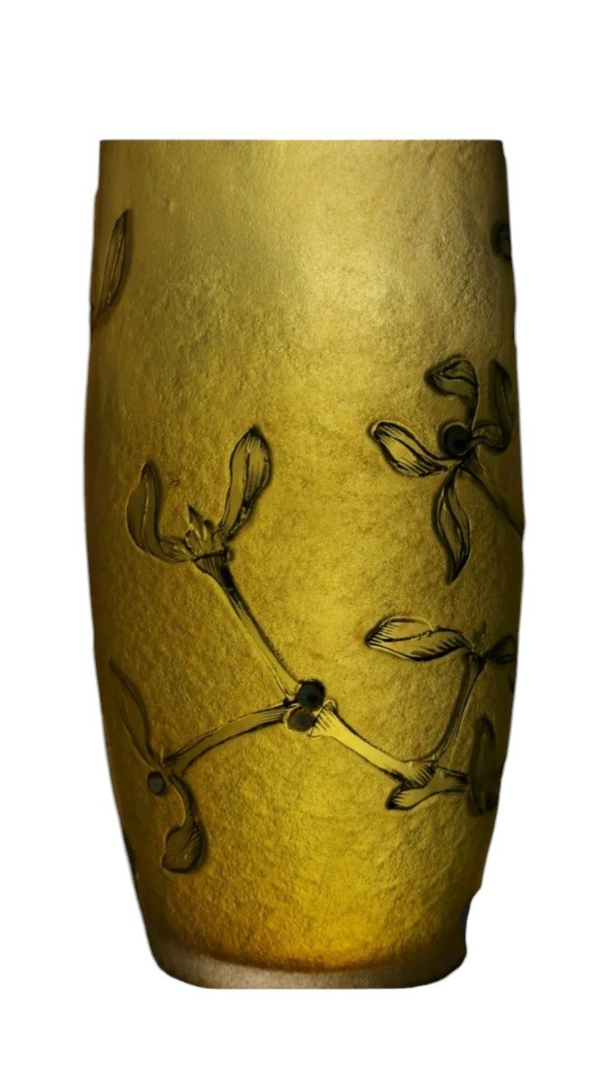 Vase Daum Nancyrtrt New 1900) Acid-etched, Enameled, Gilding. Mistletoe Decor, In Very Good Condition-photo-2