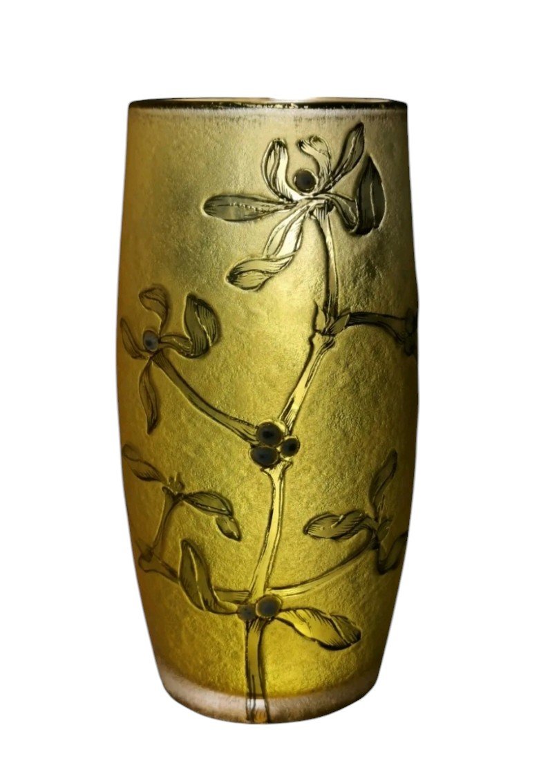 Vase Daum Nancyrtrt New 1900) Acid-etched, Enameled, Gilding. Mistletoe Decor, In Very Good Condition-photo-3