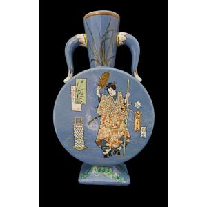 Faïence, Charles Rudhart ( 1829 / 1895 Longwy / Paris ) vase décor Japonisant 
