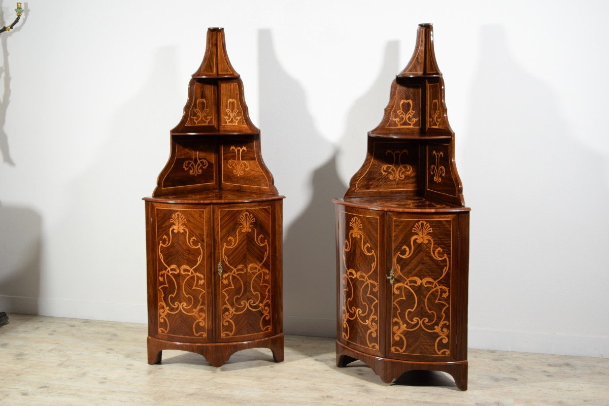 18th Century, Pair Of Italian Inlay Wood Corner Cabinets -photo-3