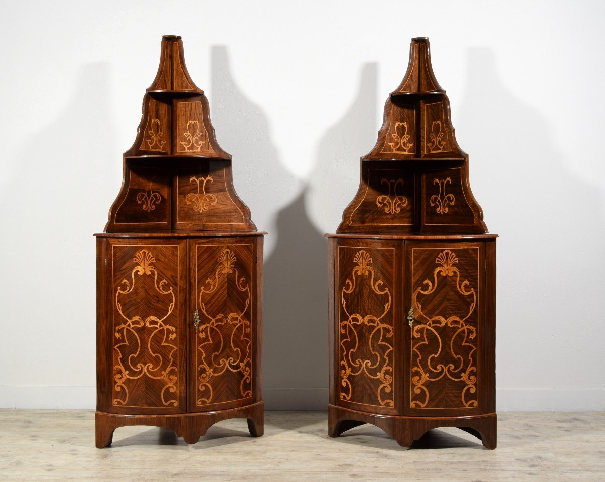 18th Century, Pair Of Italian Inlay Wood Corner Cabinets 