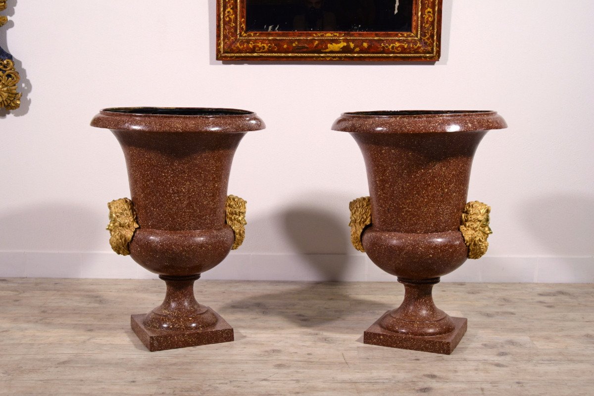 20th Century, Pair Of Italian Lacquered Bronze Vases, Neoclassical Style-photo-2