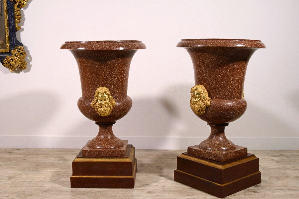 20th Century, Pair Of Italian Lacquered Bronze Vases, Neoclassical Style-photo-3