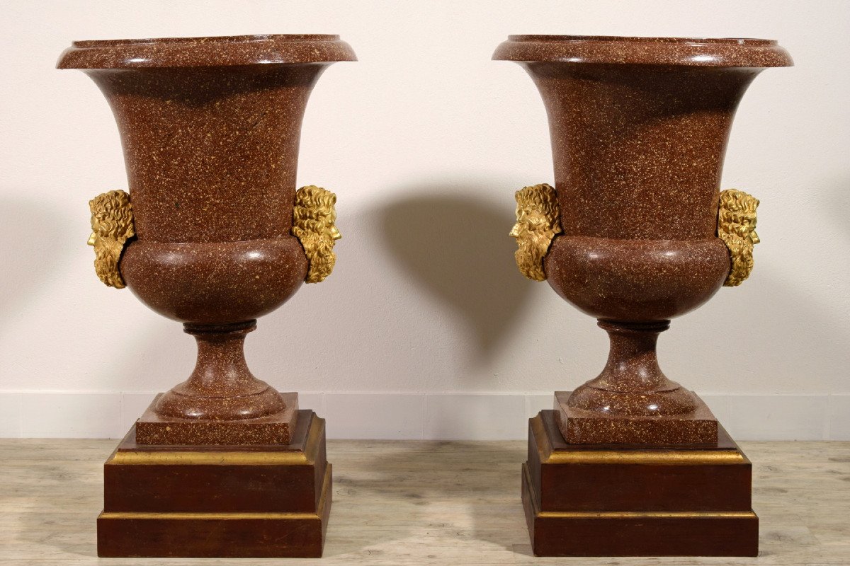 20th Century, Pair Of Italian Lacquered Bronze Vases, Neoclassical Style-photo-4