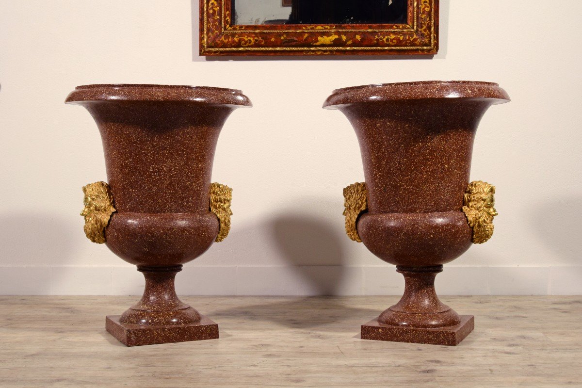 20th Century, Pair Of Italian Lacquered Bronze Vases, Neoclassical Style