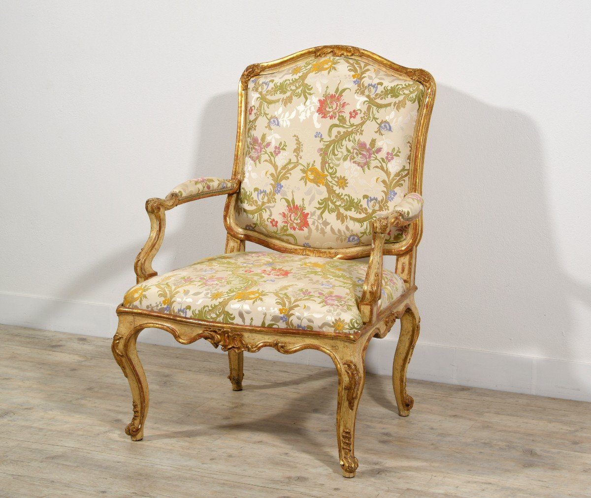 18th Century, Italian Baroque Lacquered And Giltwood Armchairs 