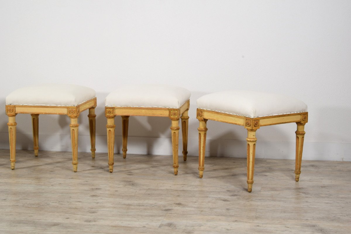 18th Century, Four Italian Lacquered Wood Stools -photo-3