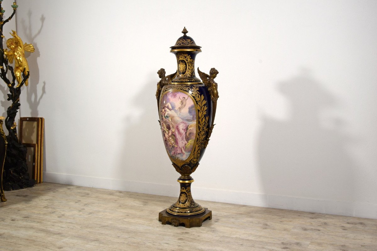 End Of 19th Century, Monumental Sèvres Polychrome Porcelain Vase -photo-2