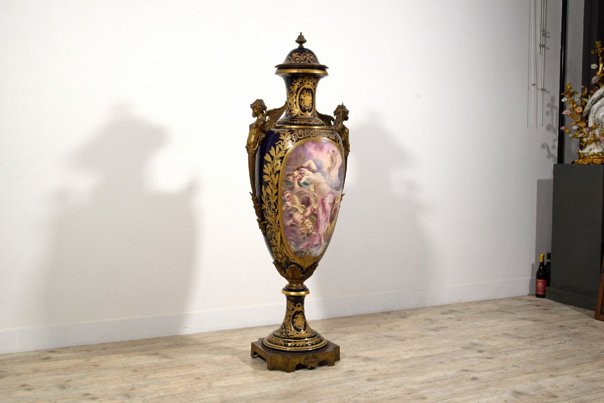 End Of 19th Century, Monumental Sèvres Polychrome Porcelain Vase -photo-3