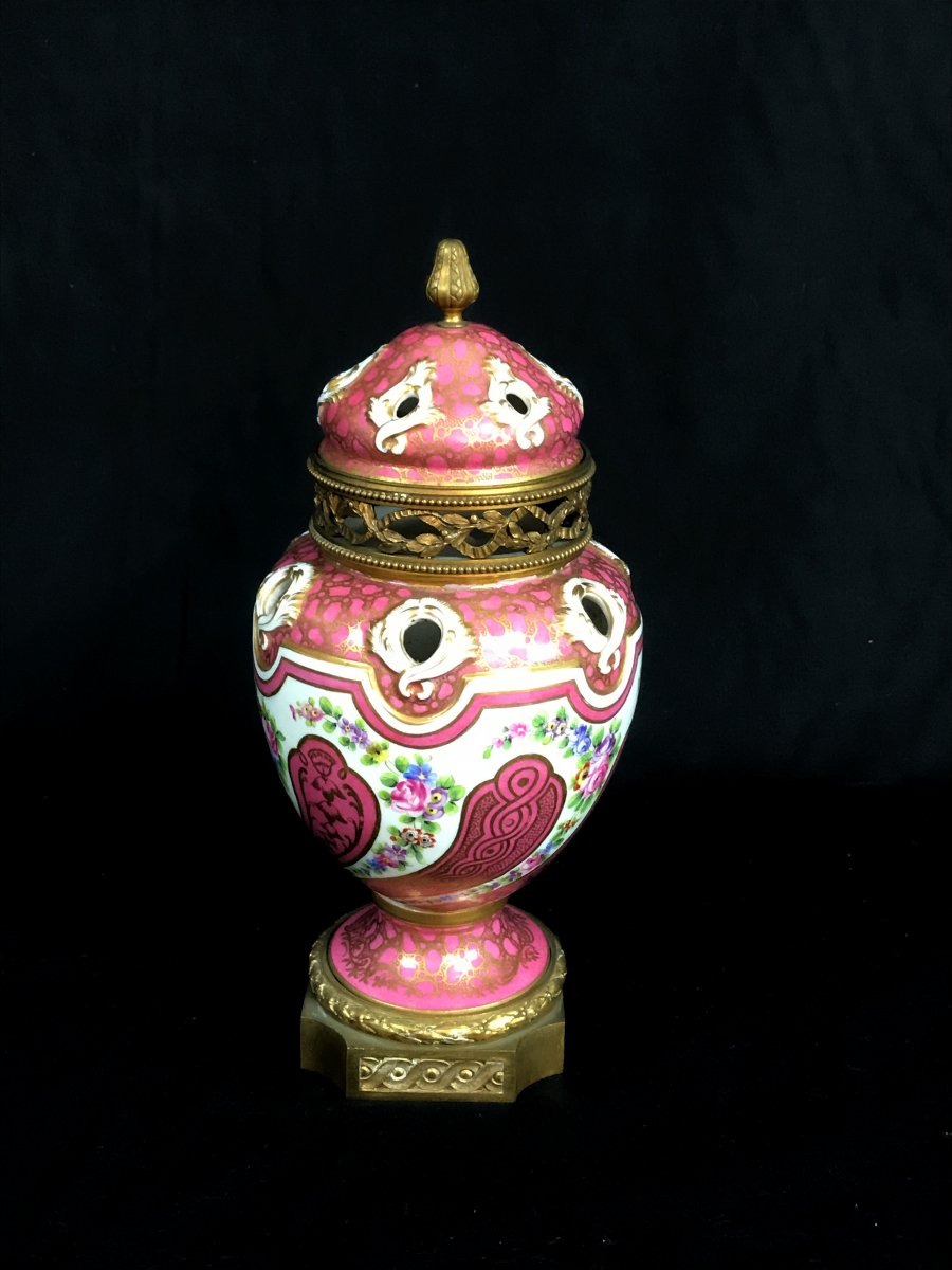 19th Century Polychrome Porcelain And Gilded Bronze Francia Louis XVI Style Perfume Burner -photo-3