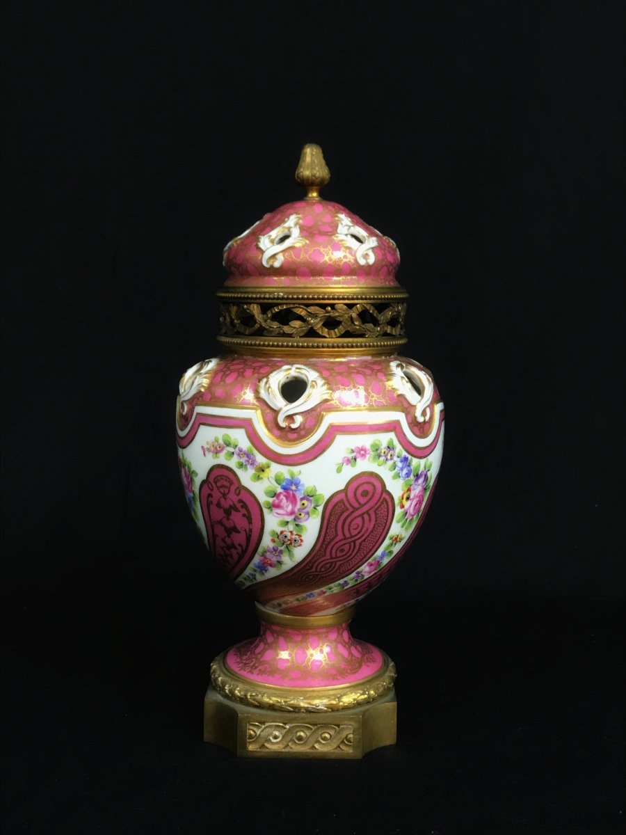 19th Century Polychrome Porcelain And Gilded Bronze Francia Louis XVI Style Perfume Burner 