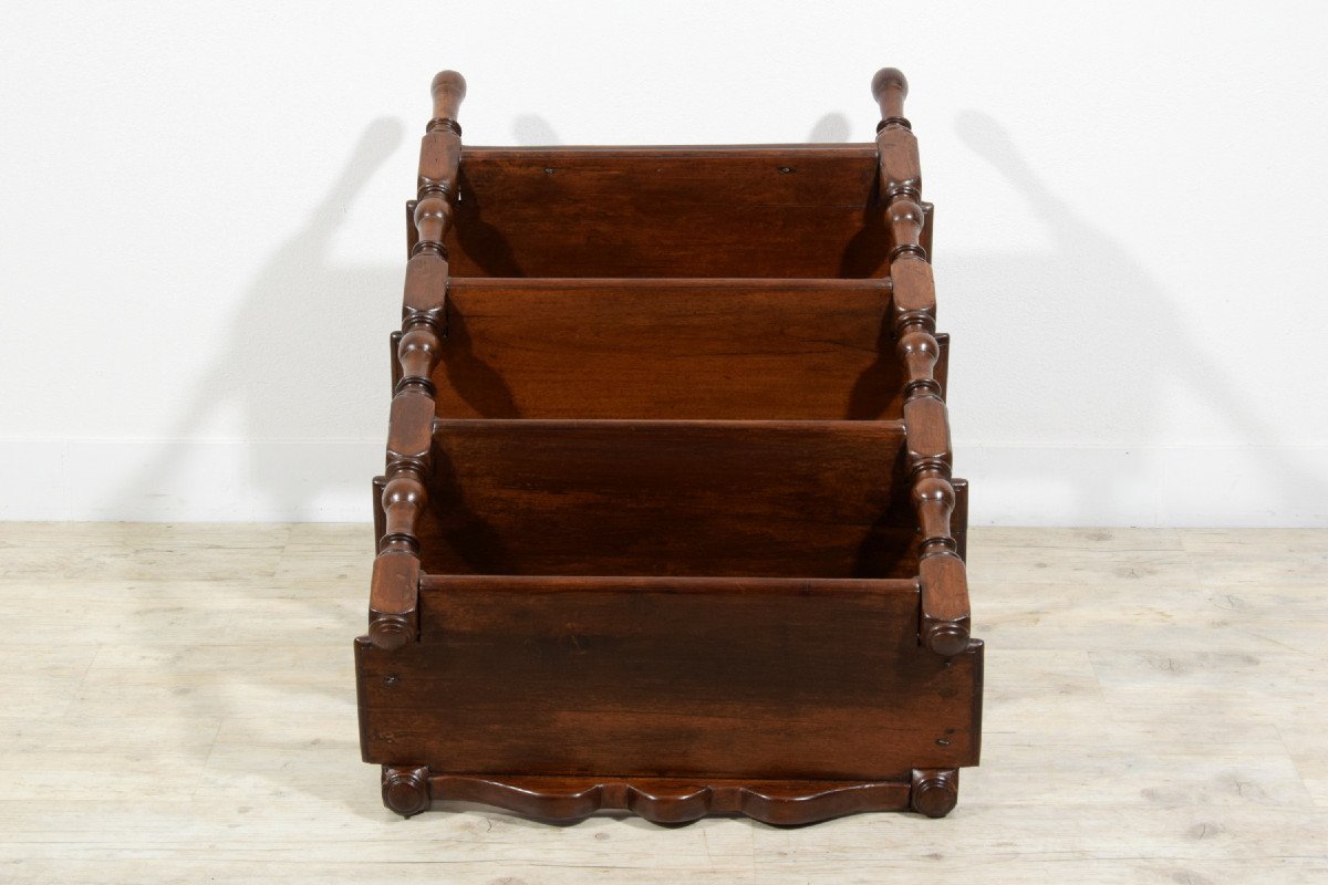 18th Century, Italian Walnut Four Steps Staircase -photo-5