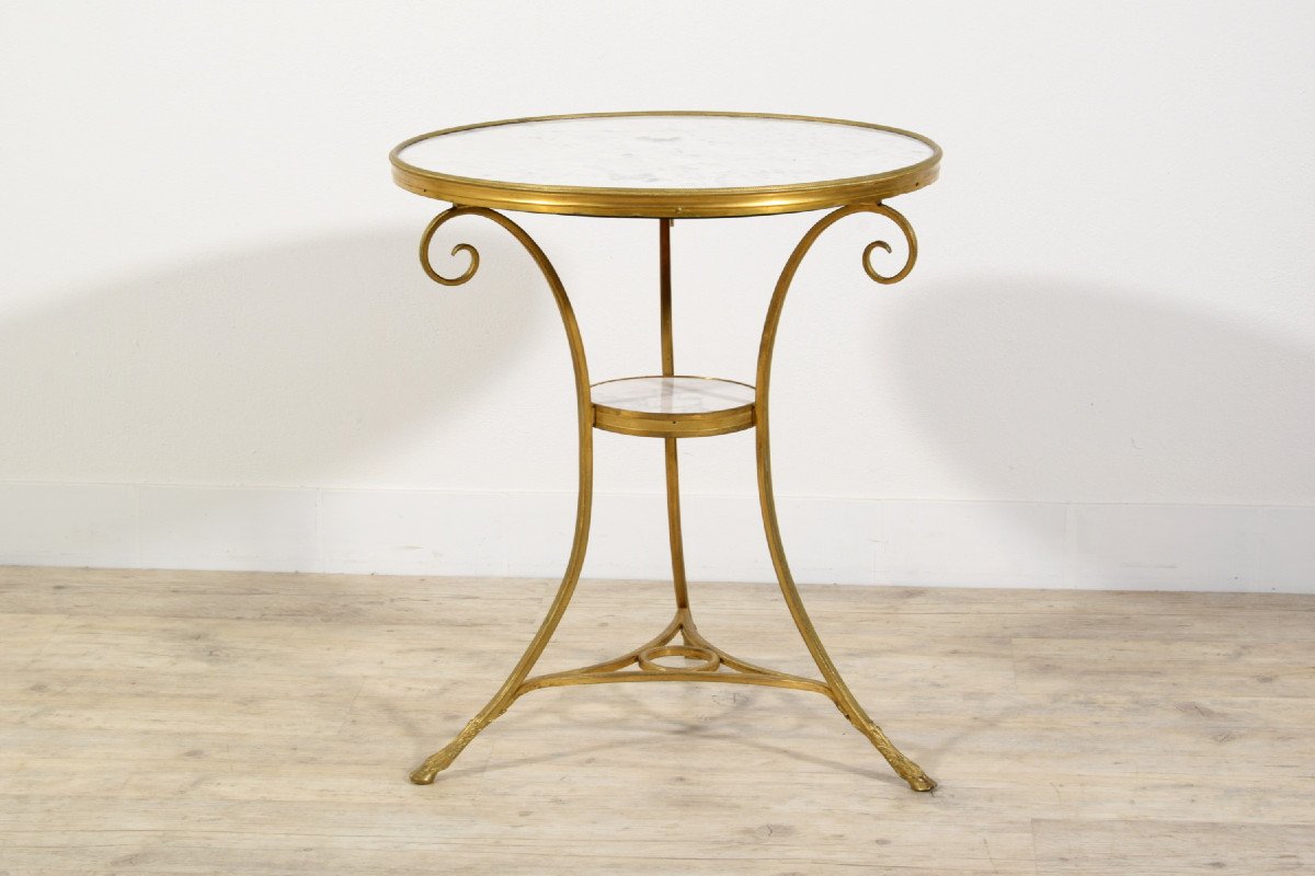 19th Century, Louis XVI Style French Gitl Bronze Tripod Coffee Table Or Gueridon-photo-8