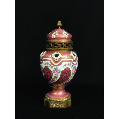 19th Century Polychrome Porcelain And Gilded Bronze Francia Louis XVI Style Perfume Burner 