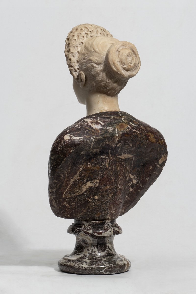 Female Bust -photo-3