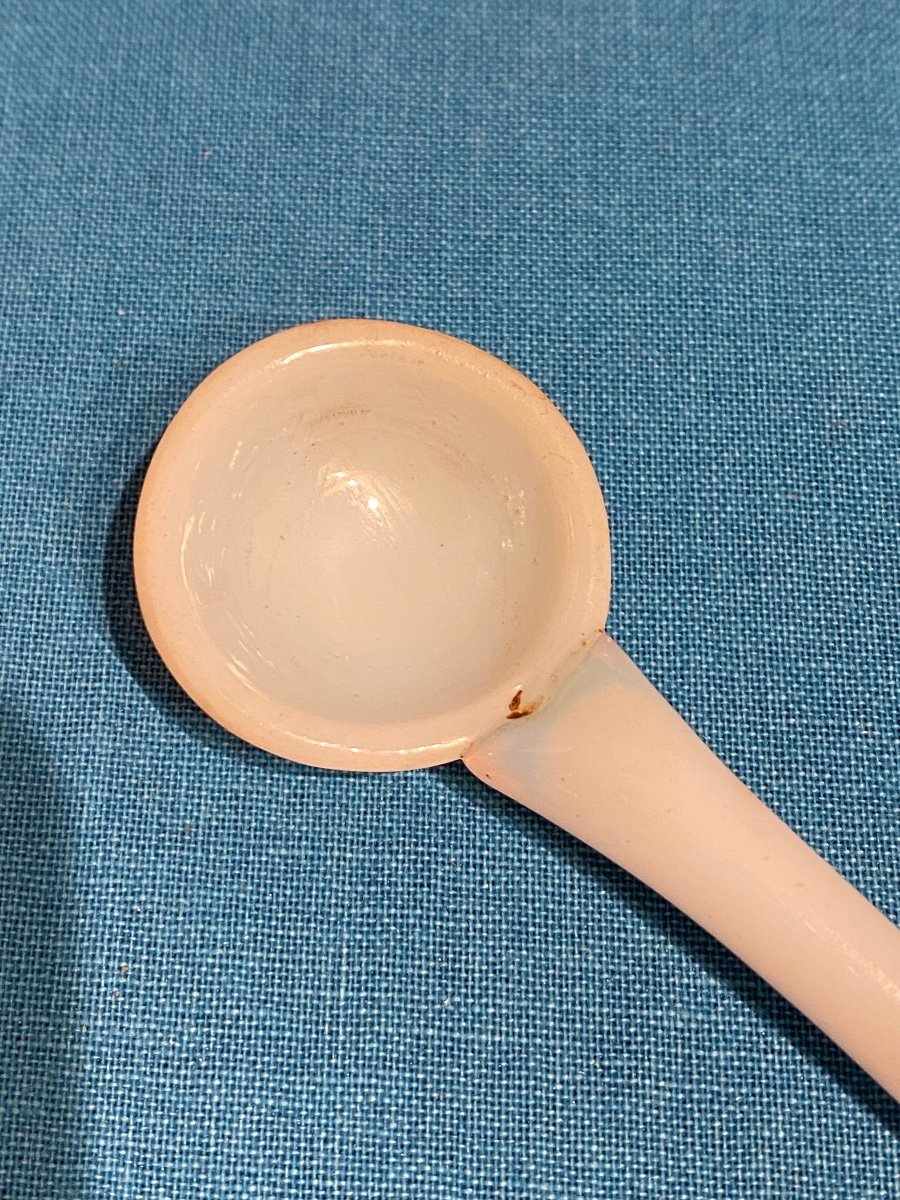 Rare Mustard Spoon In Opaline Eighteenth Time.-photo-3