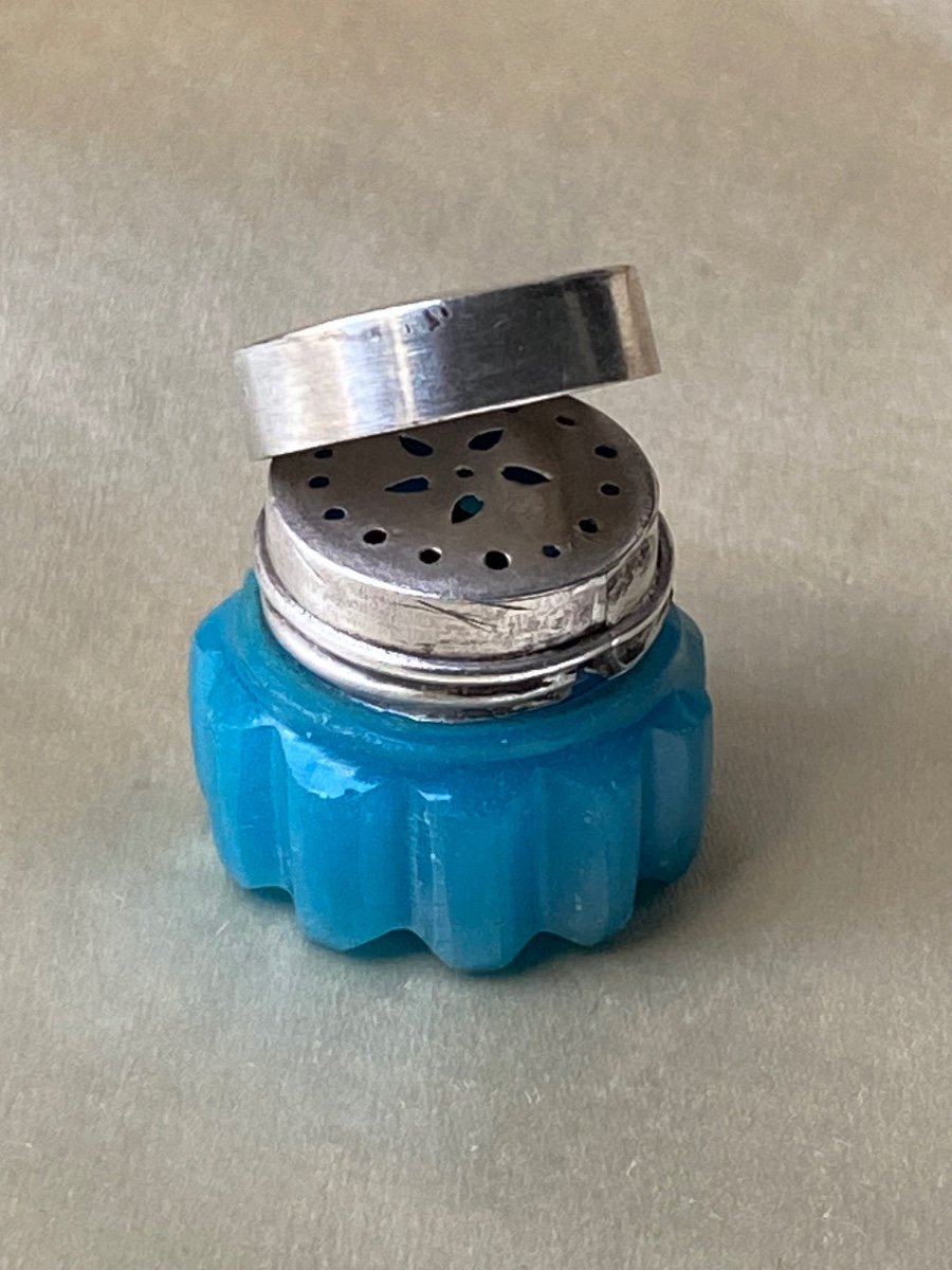 Petite Vinaigrette En Opaline Bleu Turquoise Montée Argent XIXeme époque Charles X.-photo-7