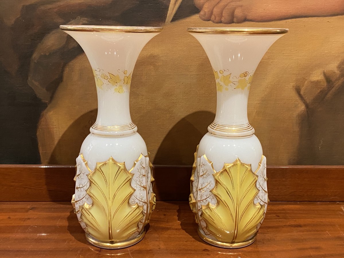 Rare Paire De Vases En Opaline Bicolore Blanc Et Jaune  Baccarat XIXeme Napoléon III.-photo-3