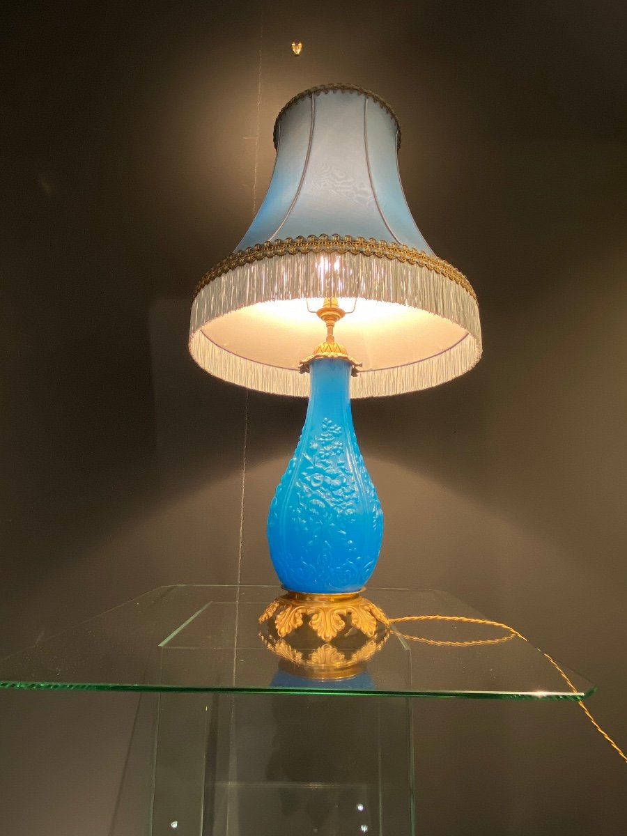 Importante Lampe En Opaline bleu Montée Bronze Ciselé Doré.-photo-3