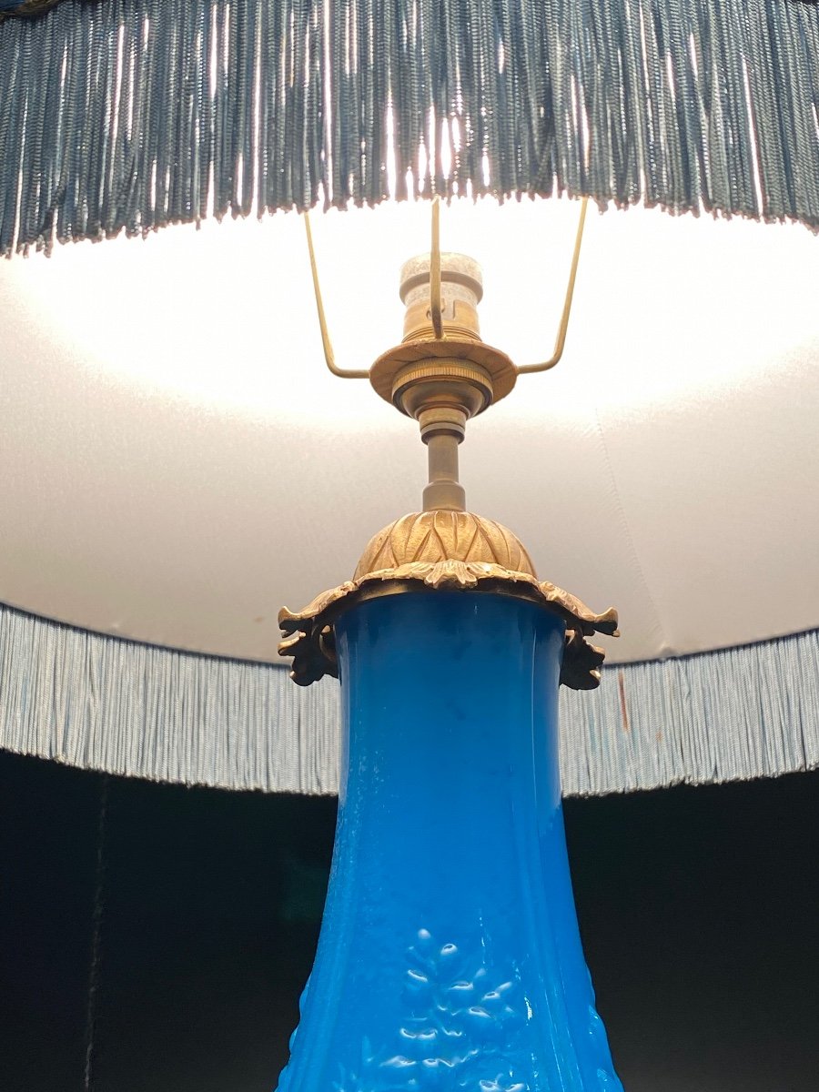 Importante Lampe En Opaline bleu Montée Bronze Ciselé Doré.-photo-5