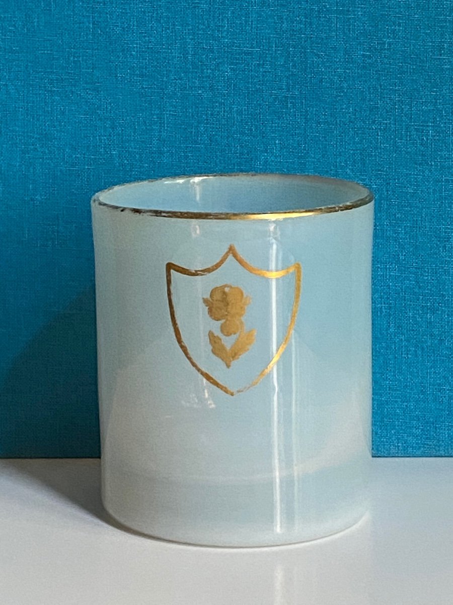 Verre Ou Gobelet En Opaline Savonneuse XIXeme époque Charles X.-photo-4