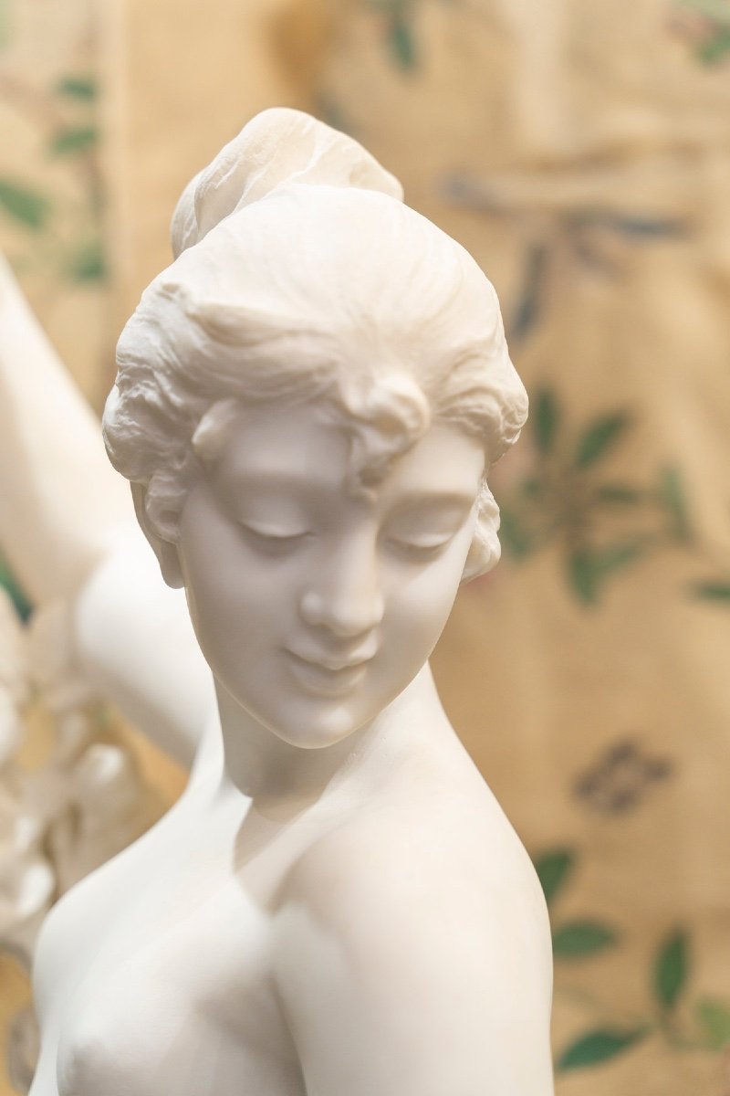 White Marble Sculpture-photo-3