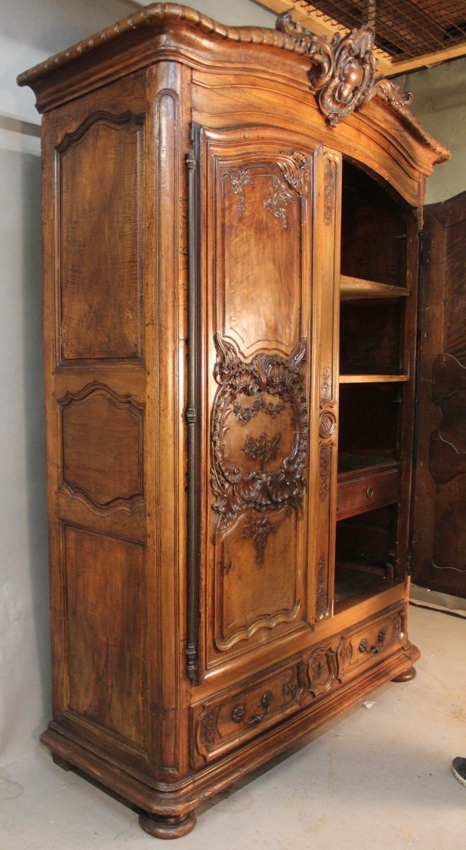 18th Century Walnut Wardrobe With Gendarme Hat-photo-1