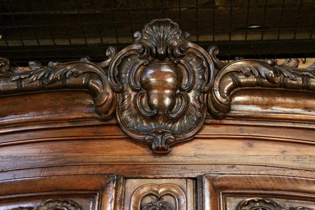 18th Century Walnut Wardrobe With Gendarme Hat-photo-5