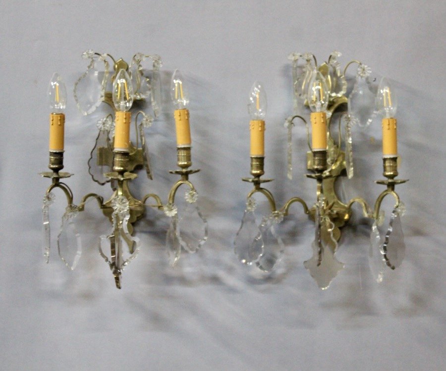 Pair Of Wall Sconces In Bronze And Tassels