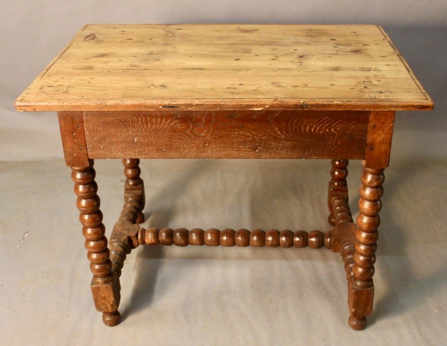 Louis XIII Writing Table With Rosary Feet-photo-3