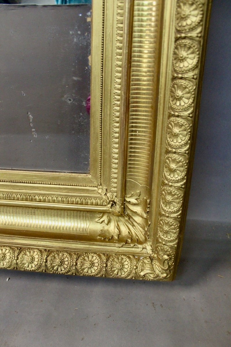 Antique Mirror With Golden Wood Frame-photo-1