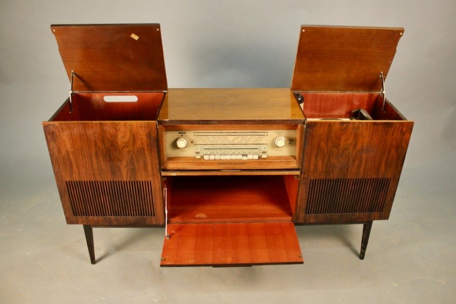 Schaub Lorenz Vintage Hifi Sideboard With Two Speakers