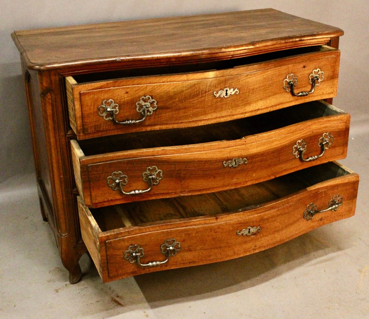 Louis XV Curved Chest Of Drawers In Walnut-photo-4