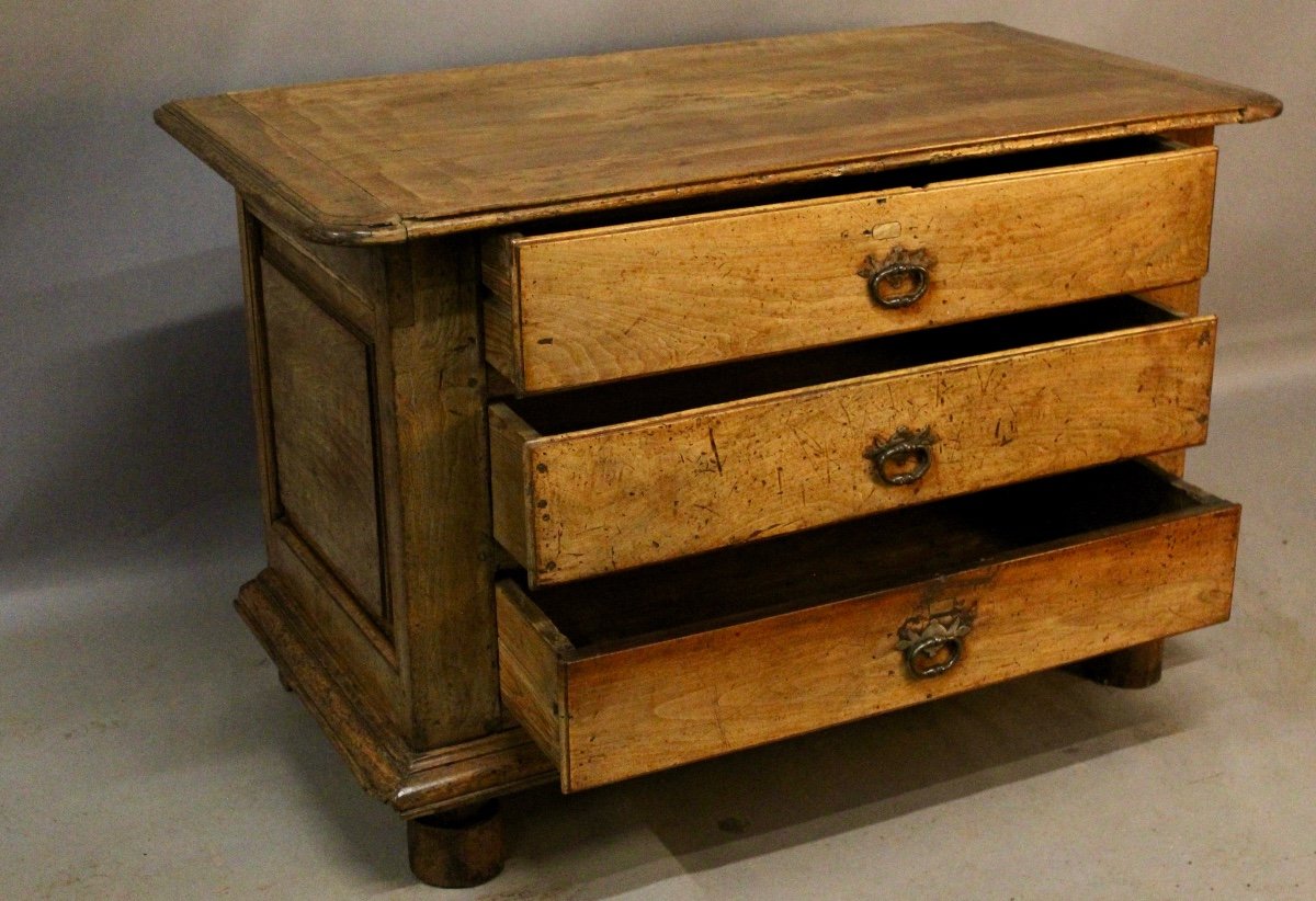 Louis XIV Chest Of Drawers In Walnut -photo-4