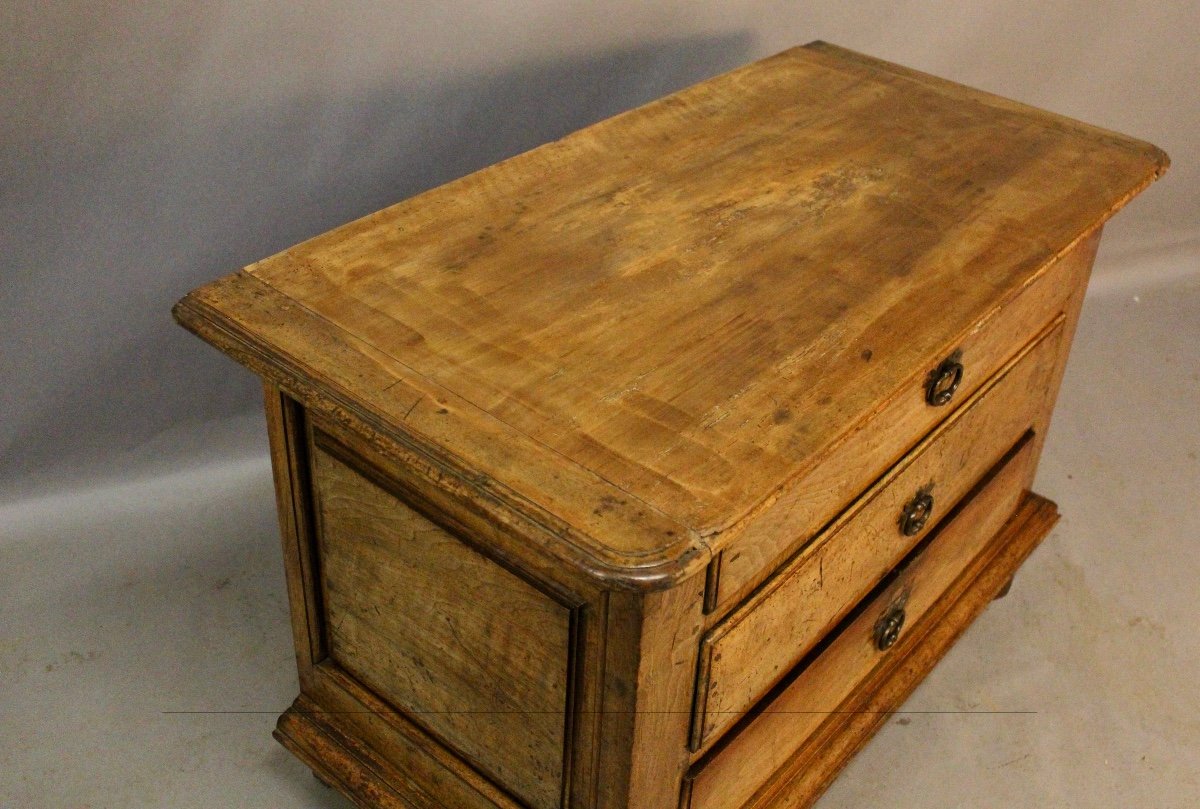 Louis XIV Chest Of Drawers In Walnut -photo-4