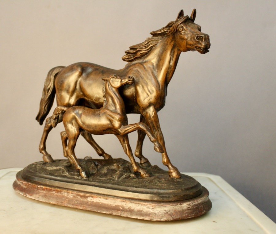 Bronze Sculpture Mare And Foal On Wooden Base -photo-3