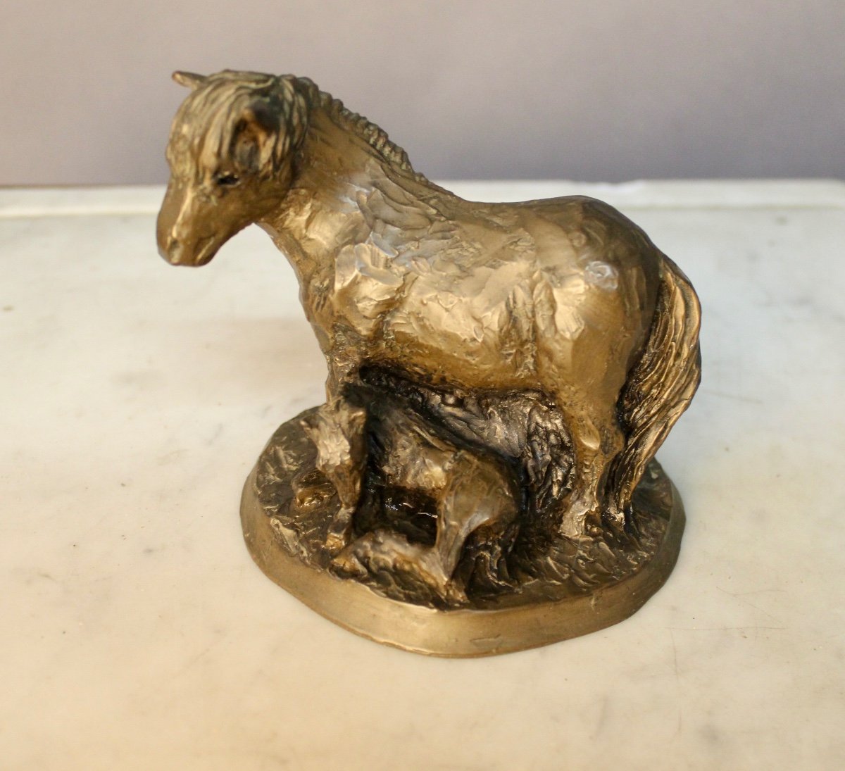 Bronze Sculpture Mare And Foal Lying-photo-4