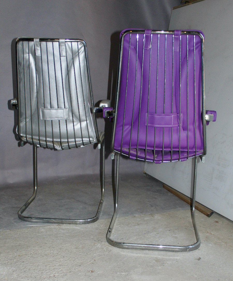 Série De 4 Fauteuils Années 70 Pieds Chromés Et Assise En Skai De Couleur-photo-4