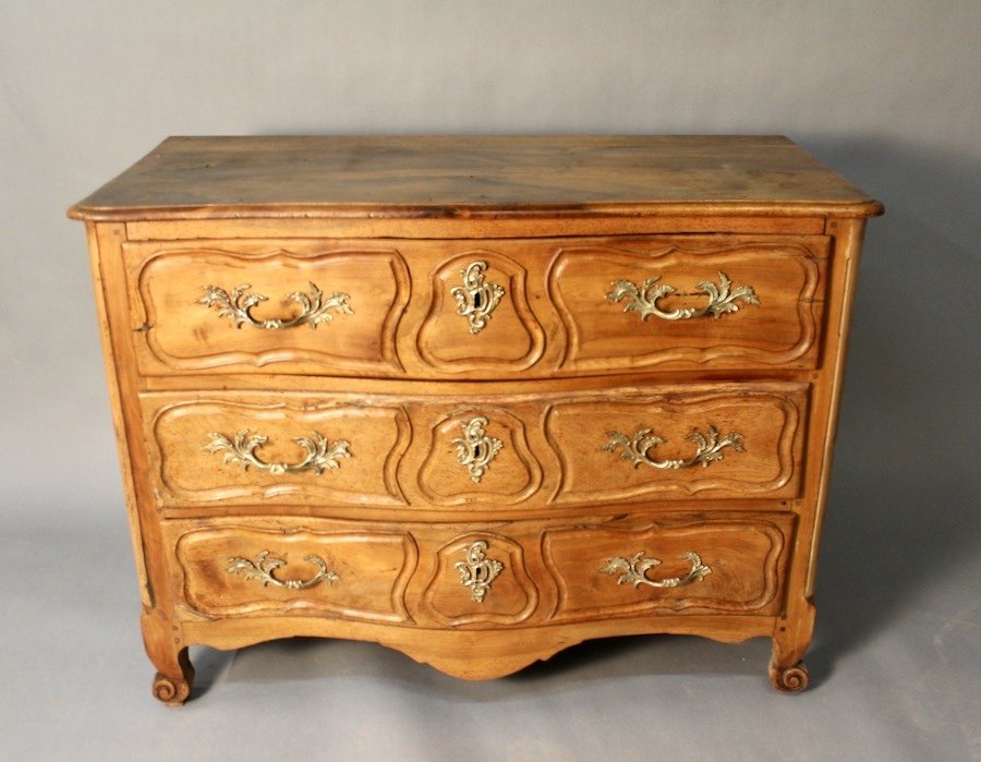 Commode Lyonnaise En Noyer Blond Louis XV