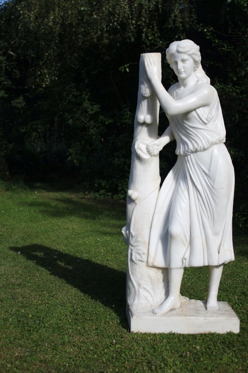 Marble Statue-photo-1