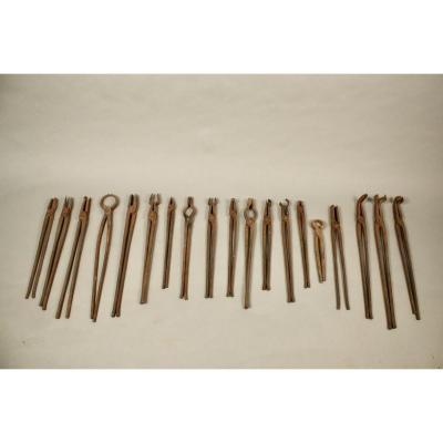 Lot De 19 Pinces De Forgeron XIXème 