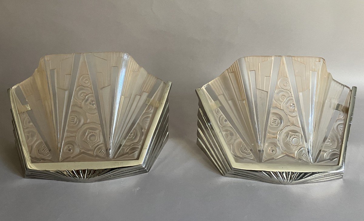 Hettier & Vincent Pair Of Art Deco Press-molded Glass And Nickel-plated Bronze Wall Lights 1930-photo-2