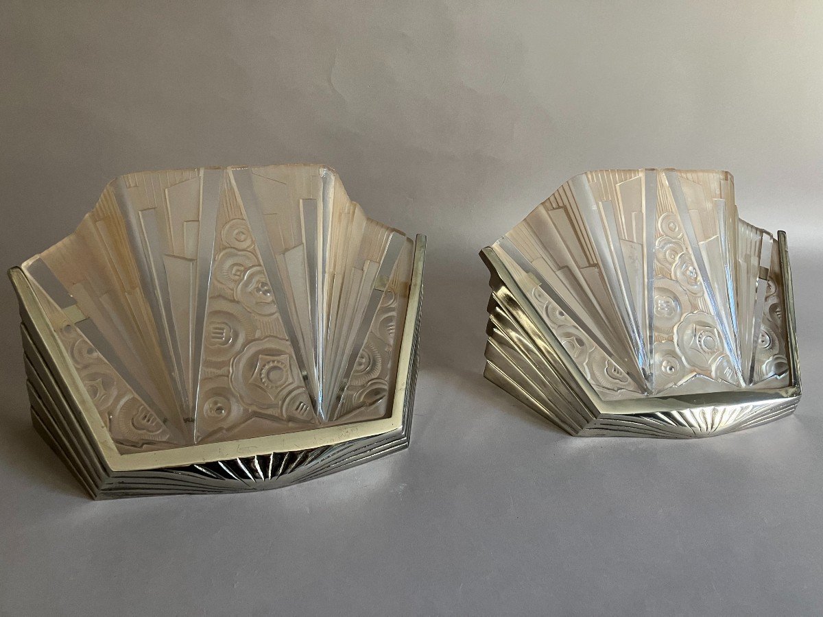 Hettier & Vincent Pair Of Art Deco Press-molded Glass And Nickel-plated Bronze Wall Lights 1930-photo-3