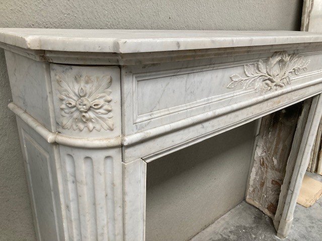 White Marble Fireplace, 19th Century-photo-1