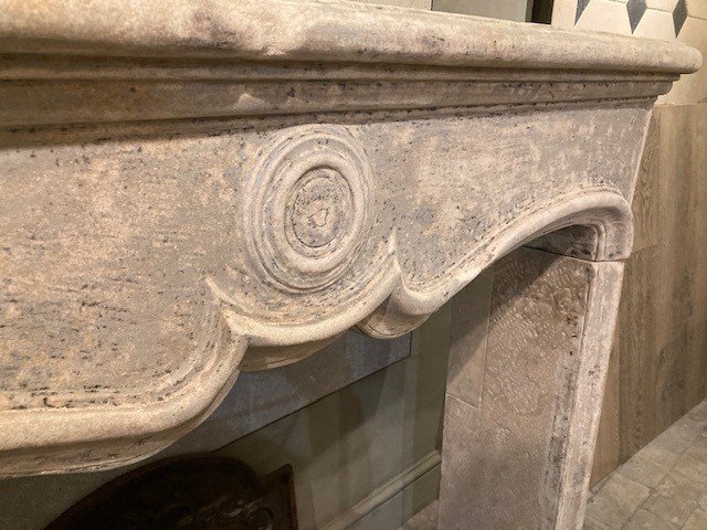 Limestone Fireplace, Early 19th Century-photo-1